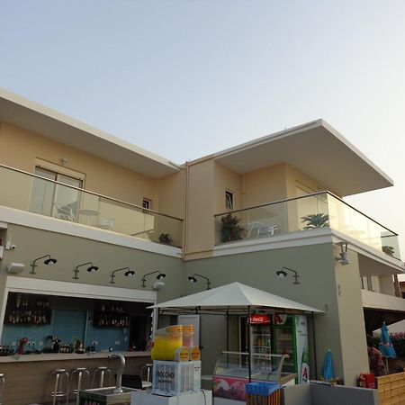 Litinakis Studios Sea View & Litinakis Studios Garden View 700 Meters Away Agia Marina  Bagian luar foto