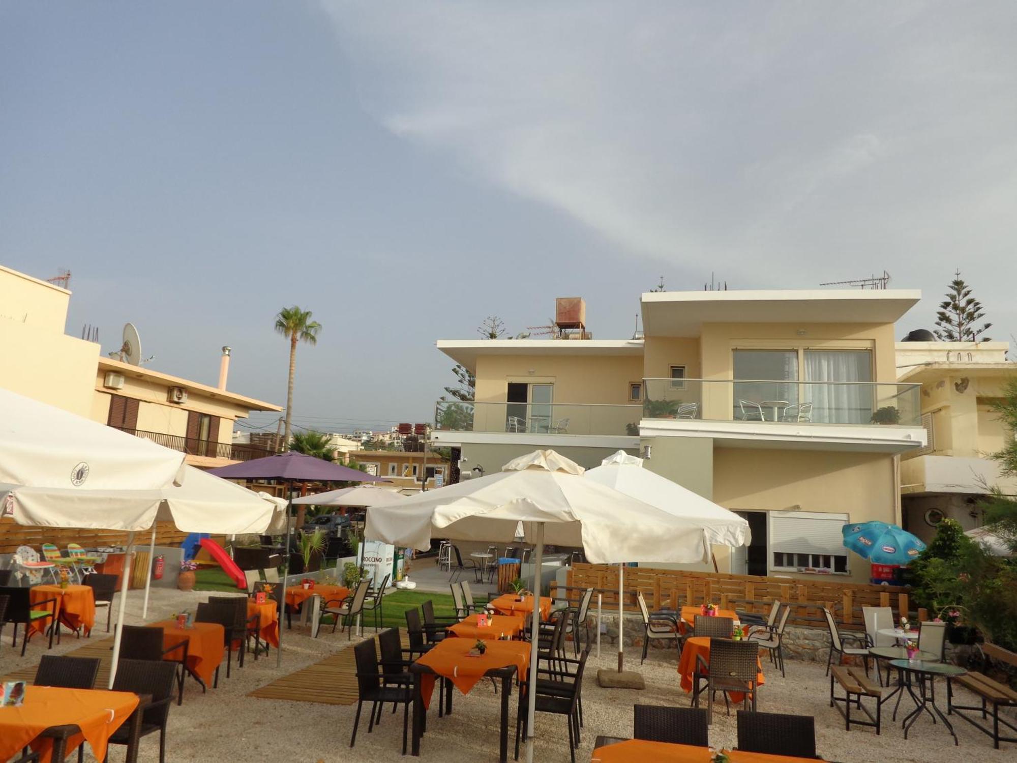 Litinakis Studios Sea View & Litinakis Studios Garden View 700 Meters Away Agia Marina  Bagian luar foto