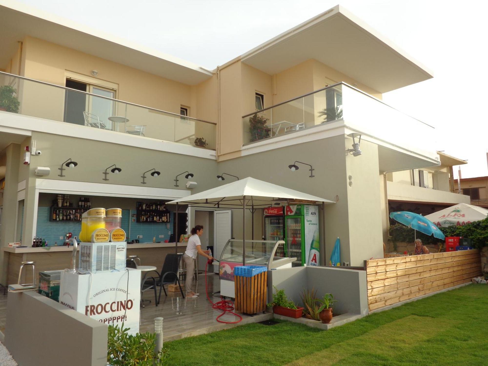 Litinakis Studios Sea View & Litinakis Studios Garden View 700 Meters Away Agia Marina  Bagian luar foto