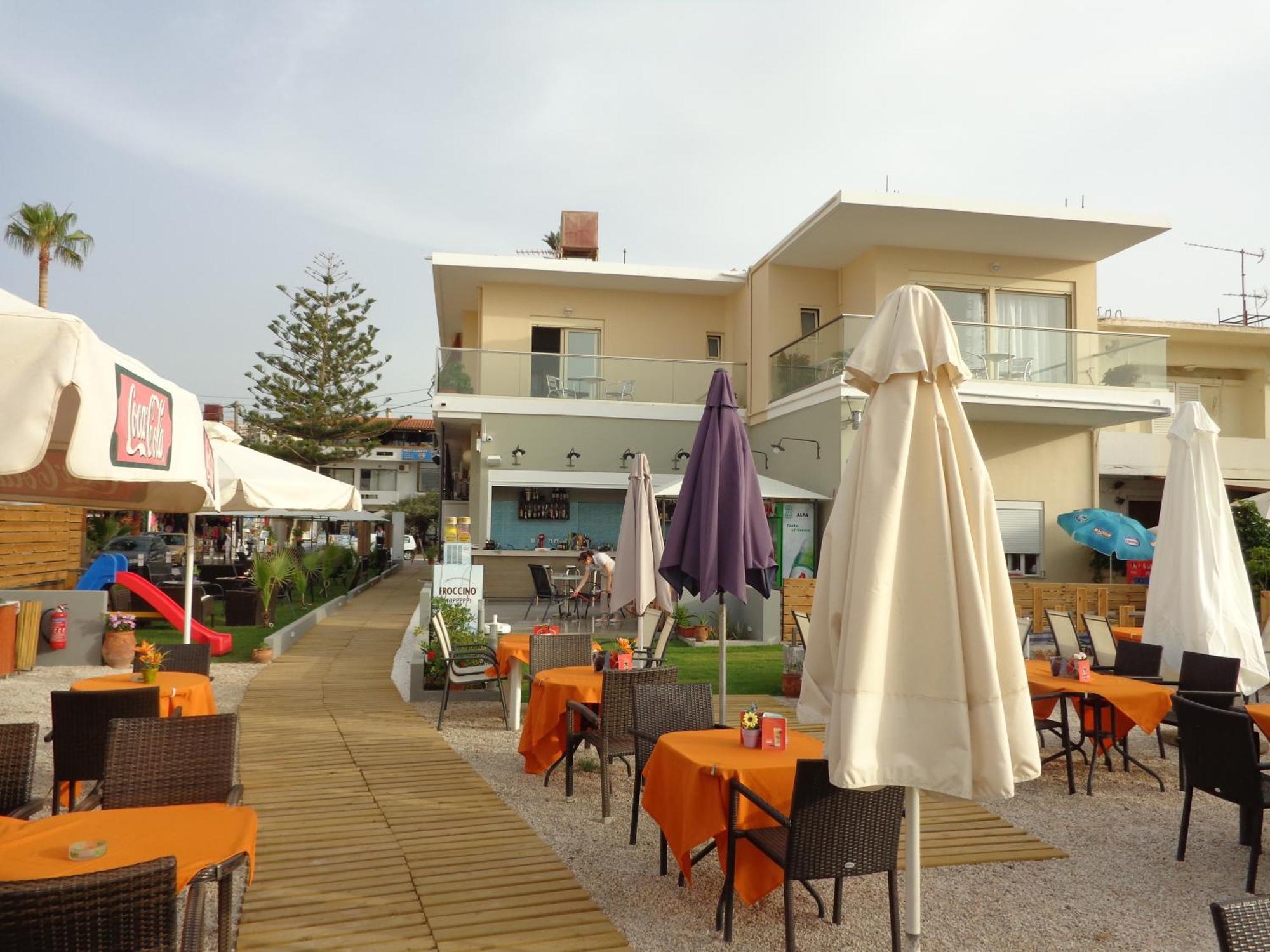 Litinakis Studios Sea View & Litinakis Studios Garden View 700 Meters Away Agia Marina  Bagian luar foto