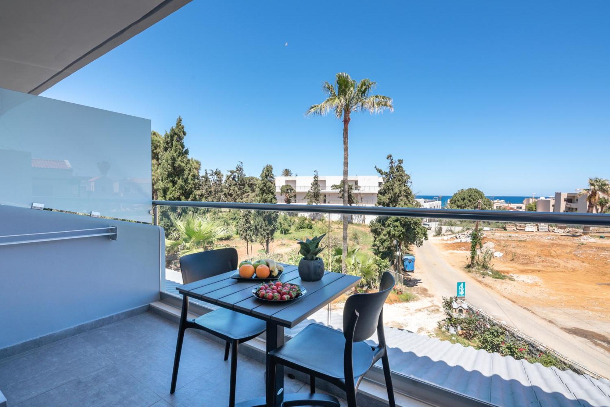Litinakis Studios Sea View & Litinakis Studios Garden View 700 Meters Away Agia Marina  Bagian luar foto