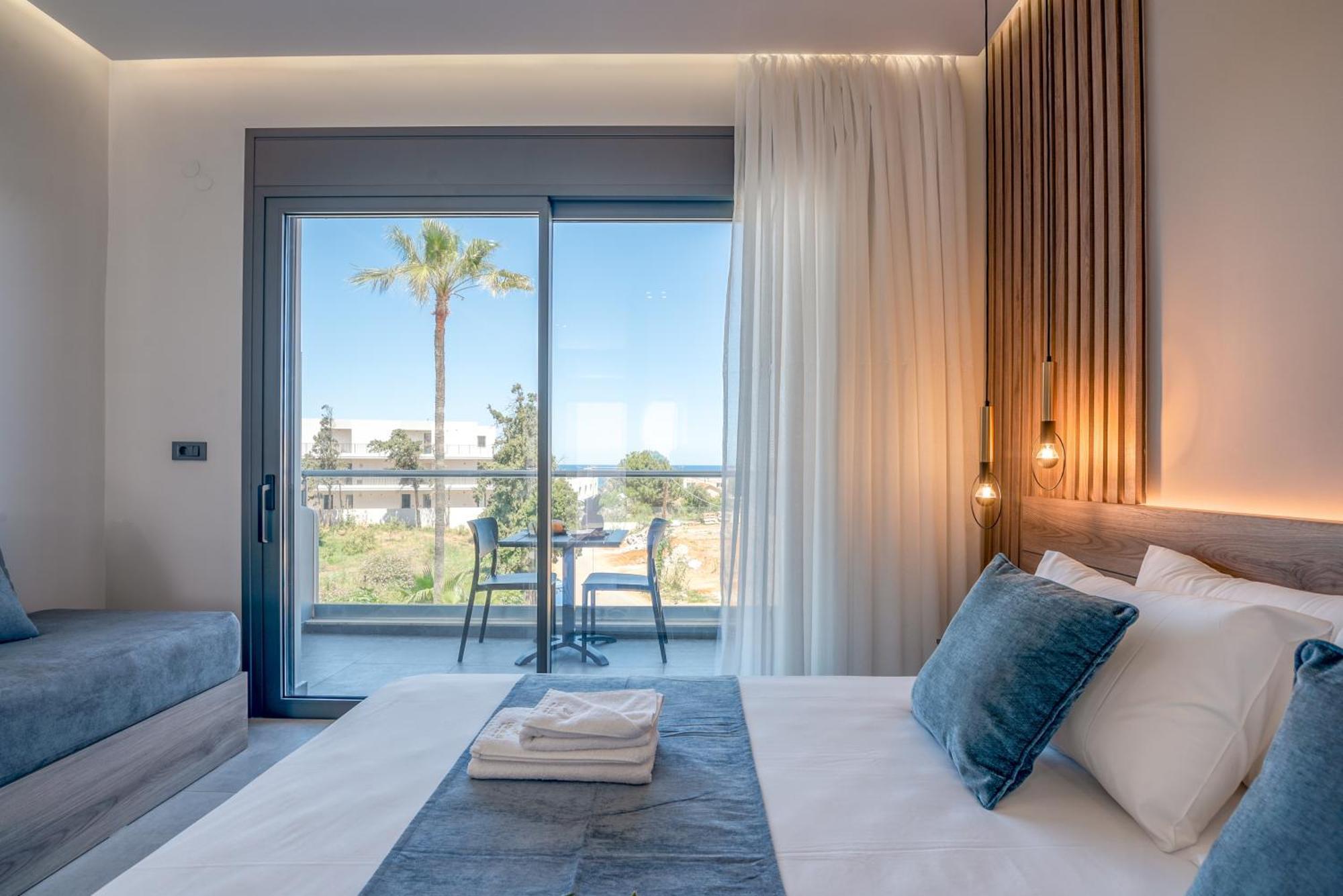 Litinakis Studios Sea View & Litinakis Studios Garden View 700 Meters Away Agia Marina  Bagian luar foto