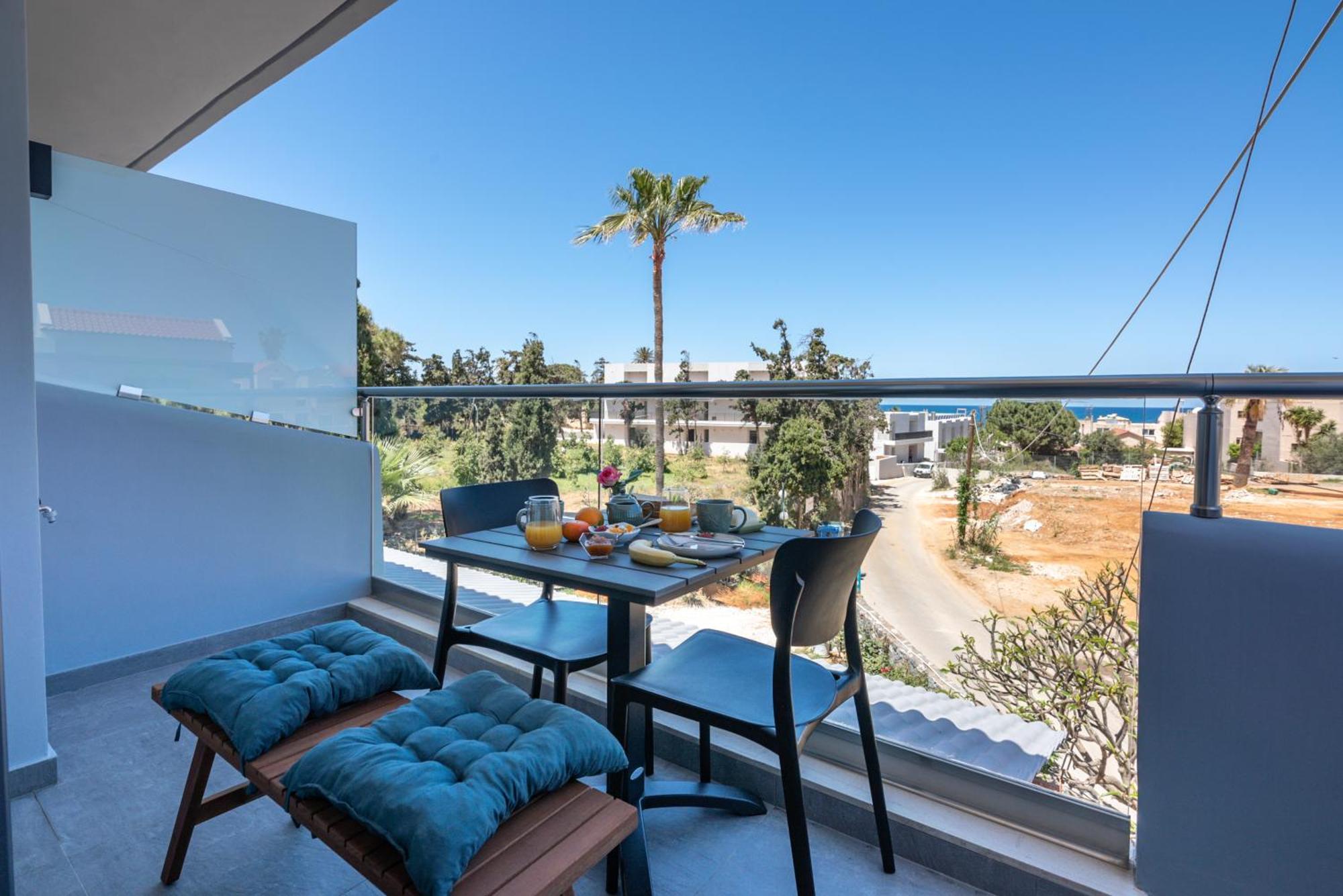 Litinakis Studios Sea View & Litinakis Studios Garden View 700 Meters Away Agia Marina  Bagian luar foto