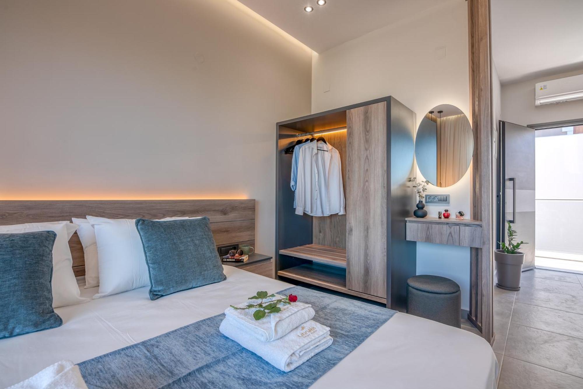 Litinakis Studios Sea View & Litinakis Studios Garden View 700 Meters Away Agia Marina  Bagian luar foto