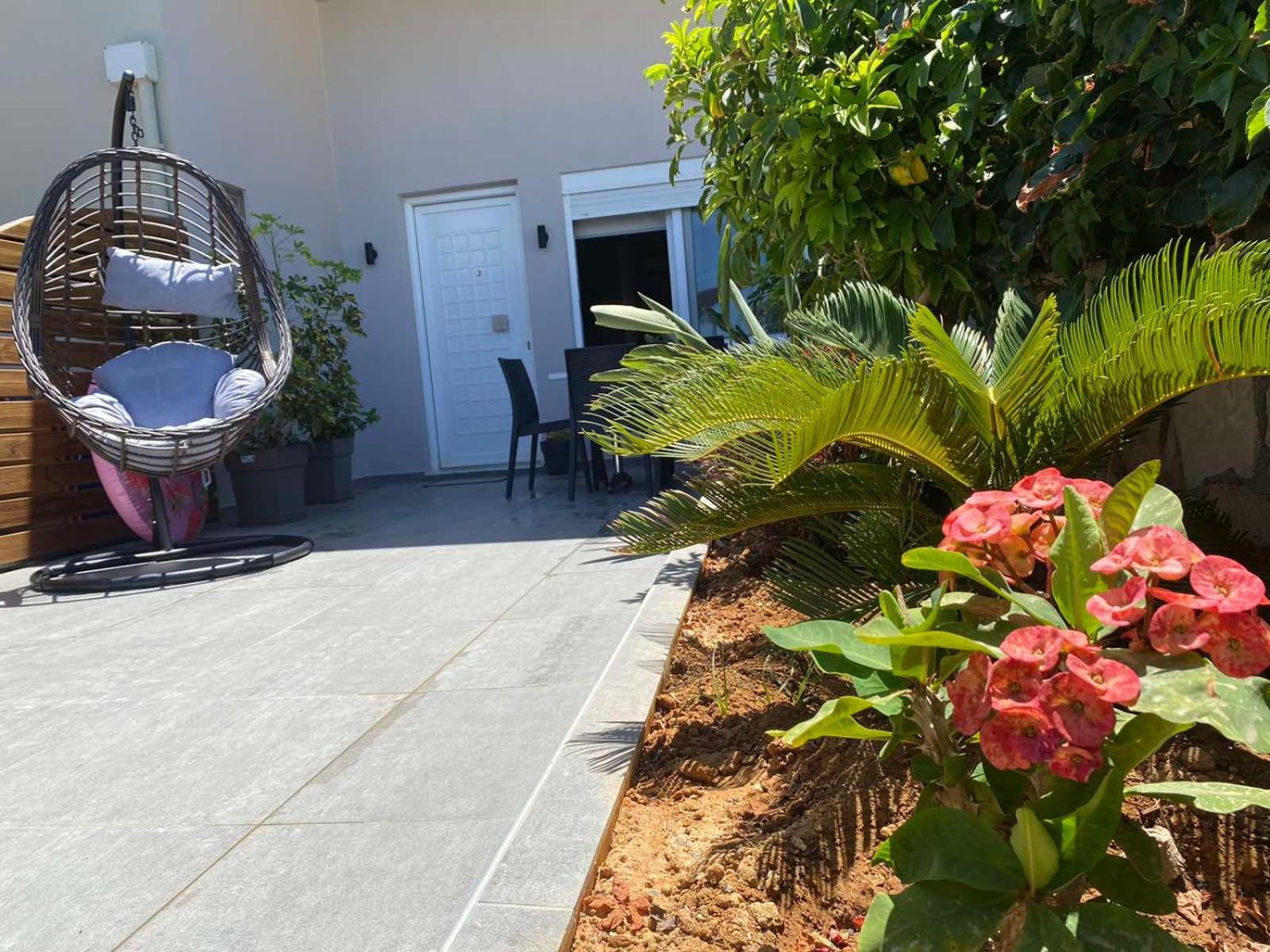 Litinakis Studios Sea View & Litinakis Studios Garden View 700 Meters Away Agia Marina  Bagian luar foto